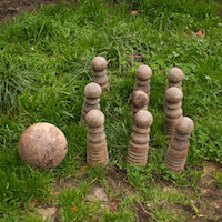 Le jeu de quilles, ou petit talus