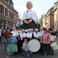 La fête de la Matelote à Grand-Fort-Philippe (géants la Matelote, Fiu, Gut et Soeur)