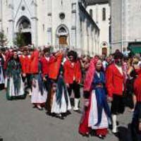 La confection des costumes traditionnels ossalois