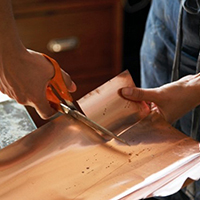 Les savoir-faire des émailleurs sur métal