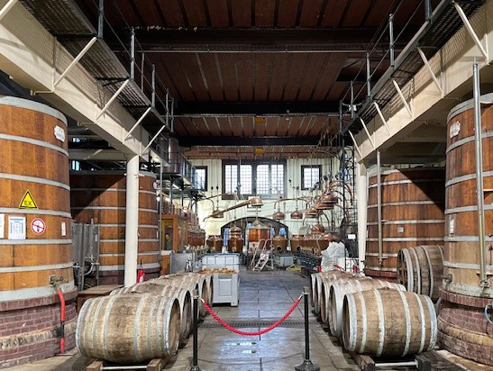 Distillerie Fécamp © Catherine Virassamy 2024.