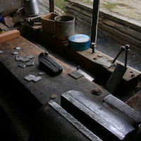 La fabrication de carcasses de siège à Liffol-le-Grand